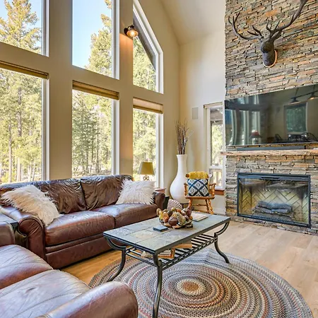 Deck, Hot Tub And Fire Pit Mtn-View Packwood Cabin